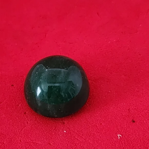 Jade - Jadeite stone